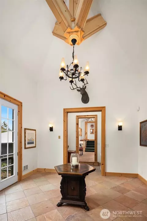 Entry Way - 223 Blanc Rd, Eastsound, WA 98245 photo 2 of 8
