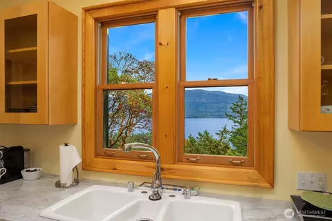Kitchen - 223 Blanc Rd, Eastsound, WA 98245 photo 3 of 5