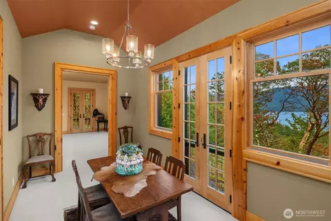 Dining - 223 Blanc Rd, Eastsound, WA 98245 photo 2 of 3