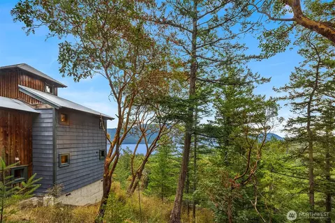 Exterior - 223 Blanc Rd, Eastsound, WA 98245 photo 4 of 6