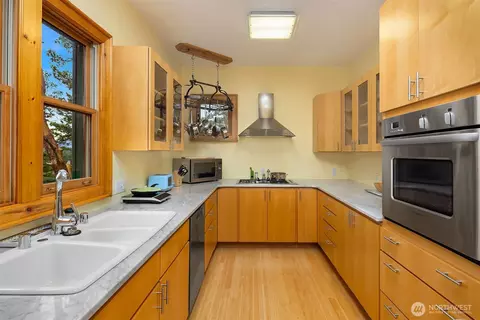 Kitchen - 223 Blanc Rd, Eastsound, WA 98245 photo 1 of 5