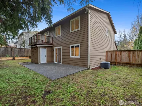 Exterior - 3129 200th Pl SE, Bothell, WA 98012 photo 4 of 6