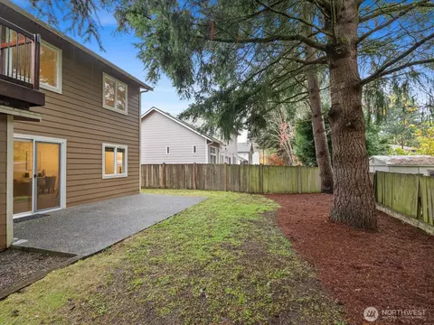 Exterior - 3129 200th Pl SE, Bothell, WA 98012 photo 5 of 6
