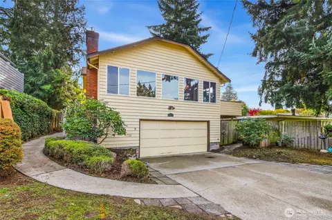 3951 SW Austin St, Seattle, WA 98136