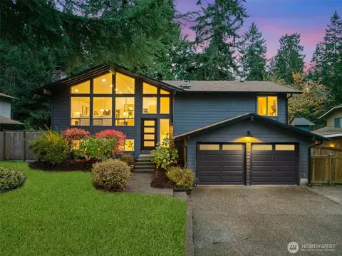 16413 NE 105th Pl, Redmond, WA 98052