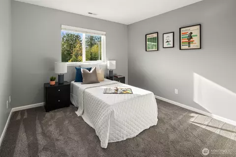 Bedroom - 18214 41st Ave SE, Bothell, WA 98012 photo 6 of 9