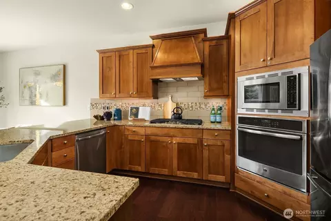 Kitchen - 18214 41st Ave SE, Bothell, WA 98012 photo 4 of 5