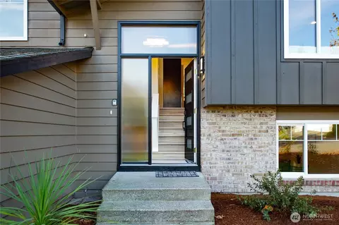 Entry Way - 15905 118th Pl NE, Bothell, WA 98011 photo 1 of 4