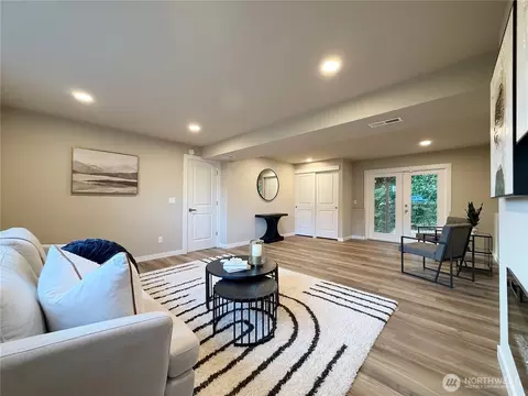 Living - 15905 118th Pl NE, Bothell, WA 98011 photo 5 of 5