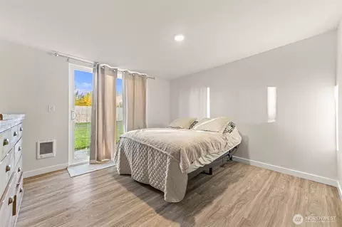 Bedroom - 503 Coe Ln SW, Orting, WA 98360 photo 5 of 5