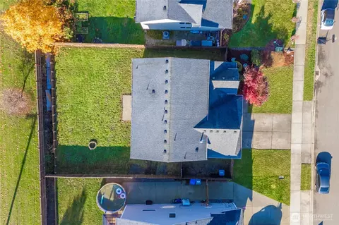 View/Area - 1503 Riddell Ave NE, Orting, WA 98360 photo 3 of 4