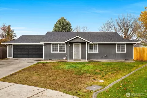 1116 S Bobbi Dr, Moses Lake, WA 98837