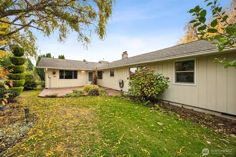 Exterior - 1323 Willow St, Sumner, WA 98390 photo 9 of 11