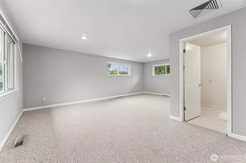 Bedroom - 1323 Willow St, Sumner, WA 98390 photo 4 of 4