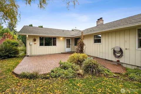 Exterior - 1323 Willow St, Sumner, WA 98390 photo 7 of 11
