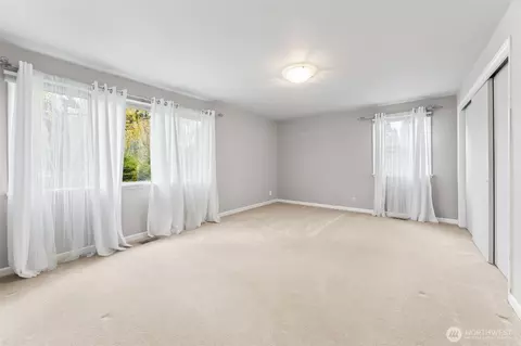 Bedroom - 1323 Willow St, Sumner, WA 98390 photo 1 of 4