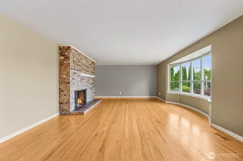 Living - 1323 Willow St, Sumner, WA 98390 photo 1 of 5