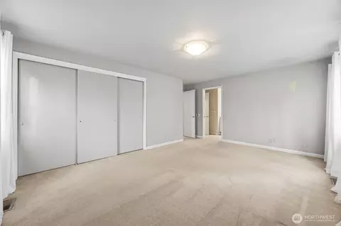 Bedroom - 1323 Willow St, Sumner, WA 98390 photo 2 of 4