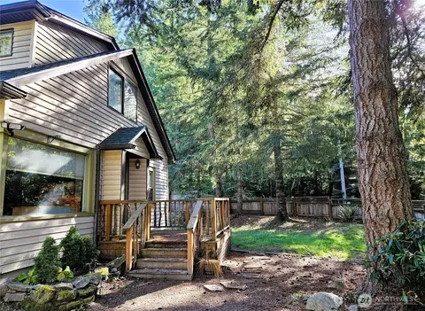180 Skyline Dr, Port Angeles, WA 98362