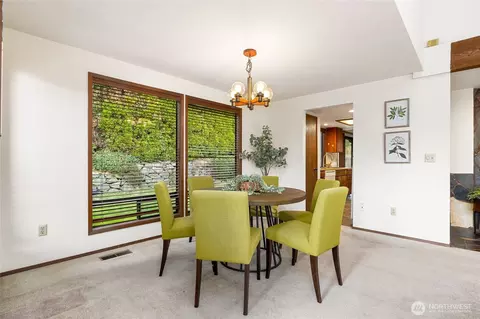 Dining - 401 169th St SE, Bothell, WA 98012 photo 1 of 2