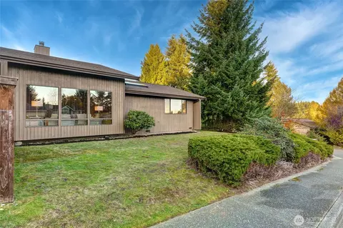 Exterior - 401 169th St SE, Bothell, WA 98012 photo 3 of 7