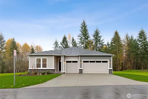 10423 135th Ave NE #105, Lake Stevens, WA 98258