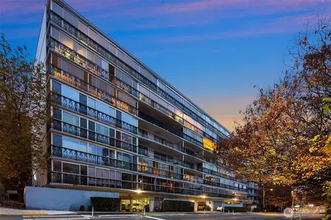 1740 Melrose Ave #703, Seattle, WA 98122