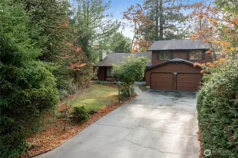 6608 79th St W, Lakewood, WA 98499