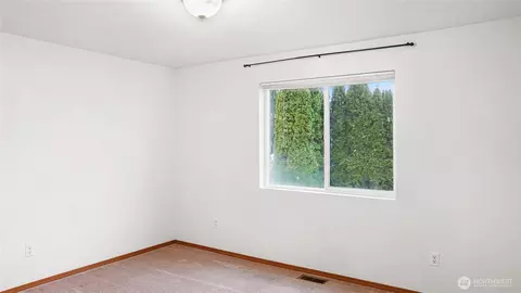 Bedroom - 940 S Capstone Ave, Othello, WA 99344 photo 1 of 3