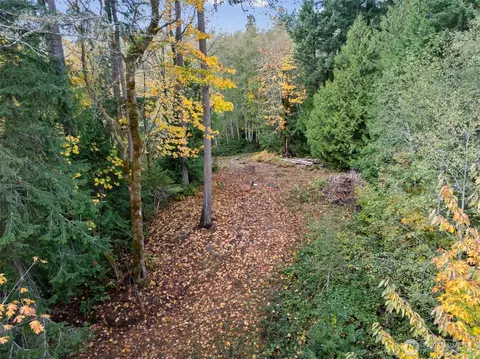 5787 E Collins Rd, Port Orchard, WA 98366