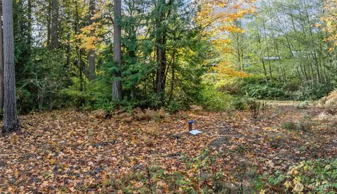 5787 E Collins Rd, Port Orchard, WA 98366