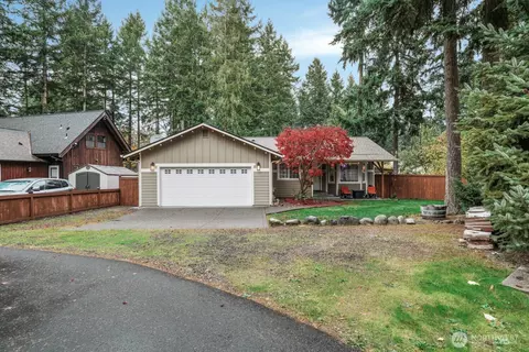 18305 Parkcrest Ct SE, Yelm, WA 98597