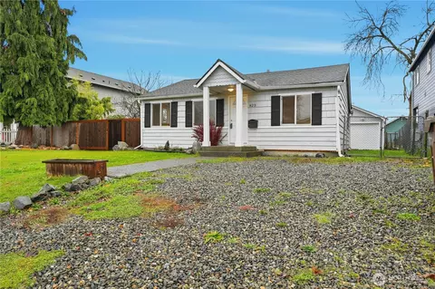 823 E 55th St, Tacoma, WA 98404