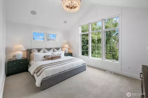 Bedroom - 210 35th Ave E, Seattle, WA 98112 photo 1 of 5
