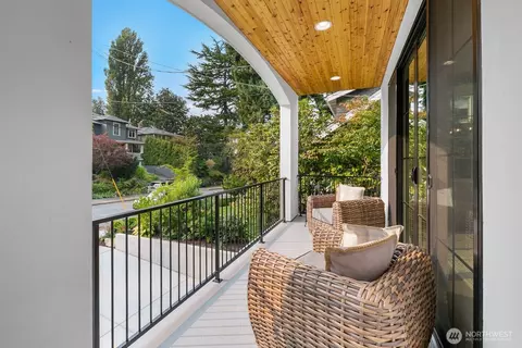 Exterior - 210 35th Ave E, Seattle, WA 98112 photo 2 of 7
