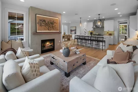 Living - 210 35th Ave E, Seattle, WA 98112 photo 1 of 2