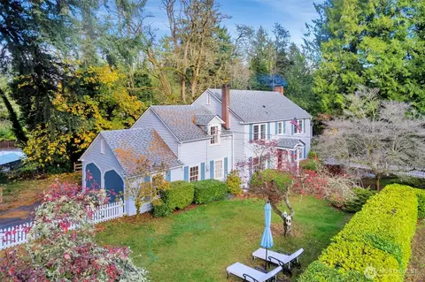3918 NW Phinney Bay Dr, Bremerton, WA 98312