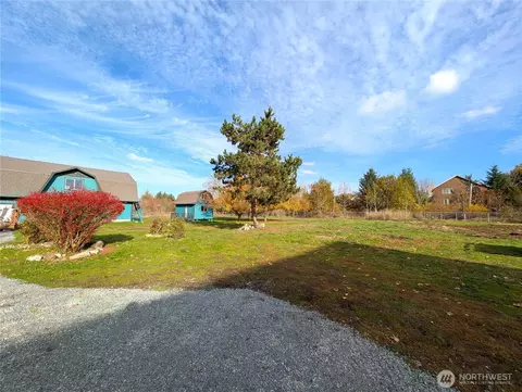 Exterior - 19503 22nd Ave E, Spanaway, WA 98387 photo 7 of 12
