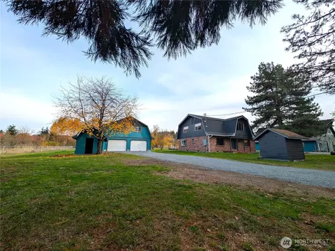Exterior - 19503 22nd Ave E, Spanaway, WA 98387 photo 8 of 12