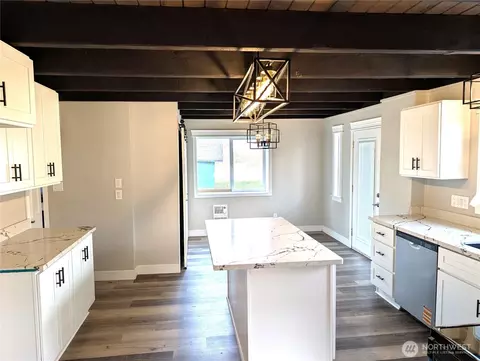 Kitchen - 19503 22nd Ave E, Spanaway, WA 98387 photo 7 of 7