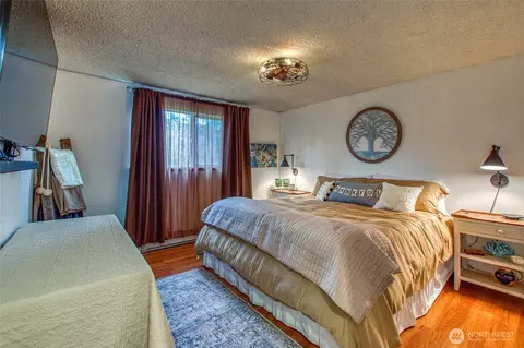 Bedroom - 178 Lovers Ln #A102, Eastsound, WA 98245 photo 1 of 3