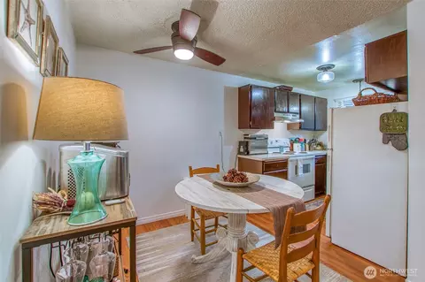 Dining - 178 Lovers Ln #A102, Eastsound, WA 98245 photo 1 of 2