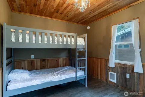 Bedroom - 48 Blue Jay Loop, Walla Walla, WA 99362 photo 3 of 3