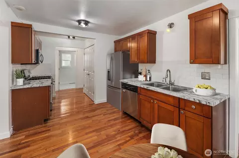 Kitchen - 2033 Wright Ave E, Tacoma, WA 98404 photo 1 of 2
