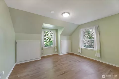 Bedroom - 702 47th St SE, Everett, WA 98203 photo 2 of 3