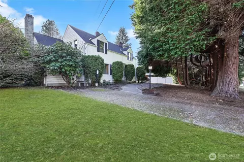 702 47th St SE, Everett, WA 98203