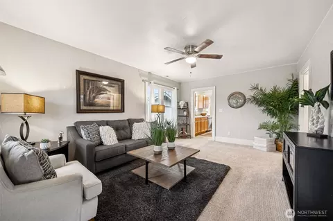 Living - 1776 Lafromboise St, Enumclaw, WA 98022 photo 1 of 2