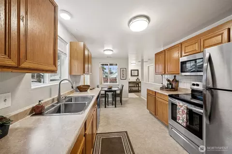 Kitchen - 1776 Lafromboise St, Enumclaw, WA 98022 photo 1 of 2