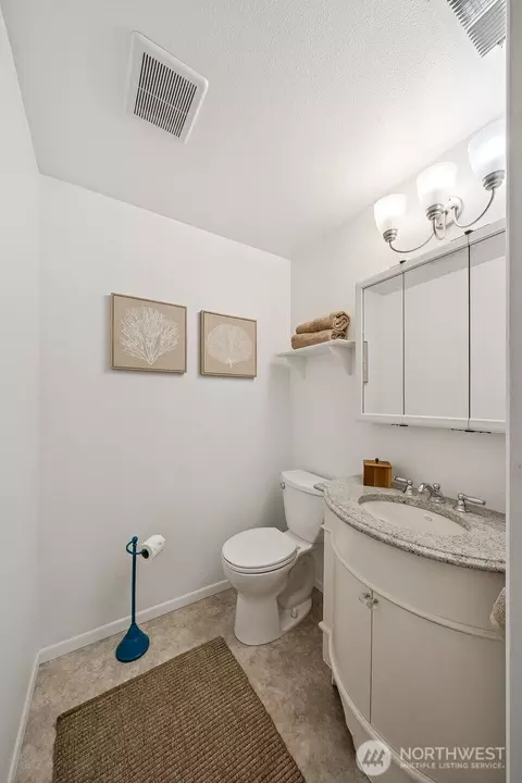 Bath - 1776 Lafromboise St, Enumclaw, WA 98022 photo 1 of 2