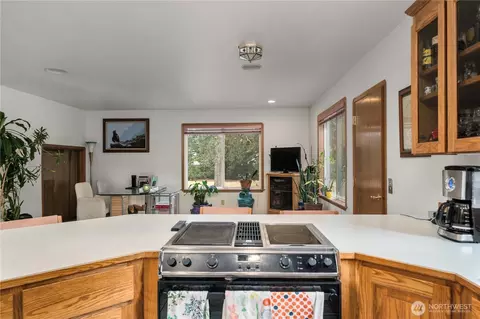 Kitchen - 26210 48th Avenue Ct E, Spanaway, WA 98387 photo 3 of 4